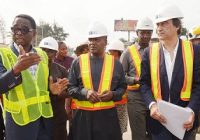 DANGOTE PRESIDENT VOWS TO COMPLETE APAPA PORT ROAD ON TIME IN NIGERIA