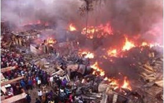 Kenya's largest open Market in Nairobi burn down