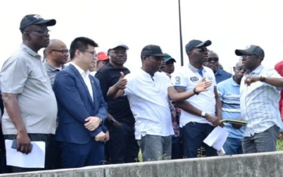 Lagos to commence repair of Lagos-Badagry Expressway