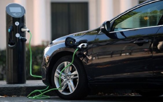 Electric car recharge card service launch in Egypt